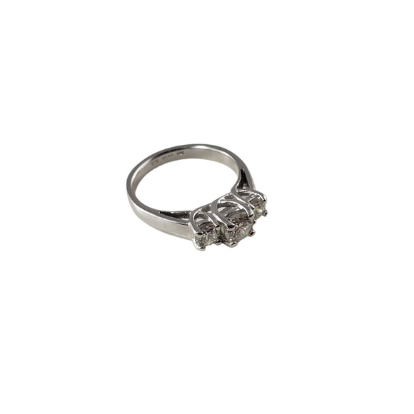 Vintage 14 Karat White Gold Past, Present & Future Diamond Ring Size 6.75 #16984 - Picture 3 of 9